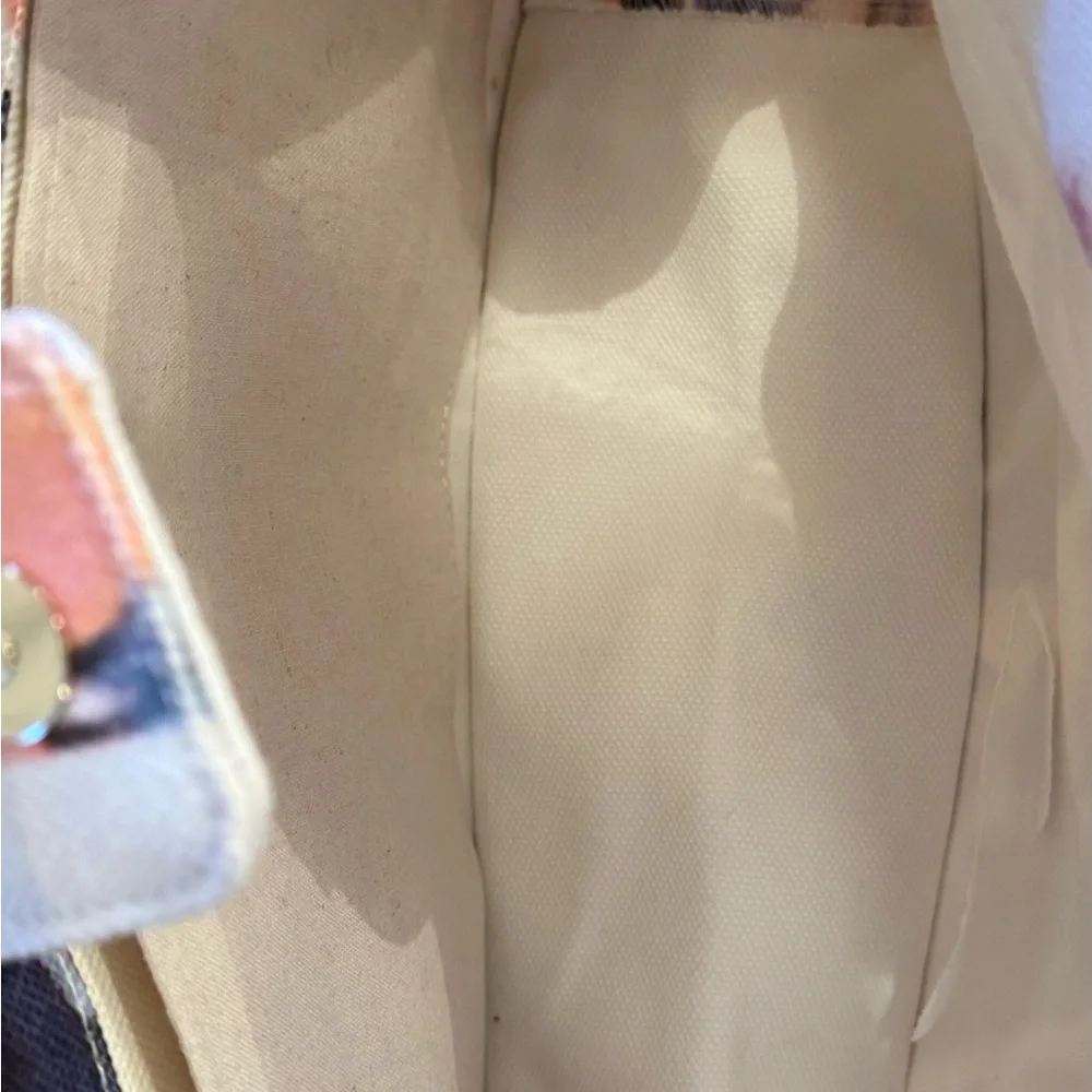Vince Camuto Cream and Black Tote Bag with Sophisticated Design
